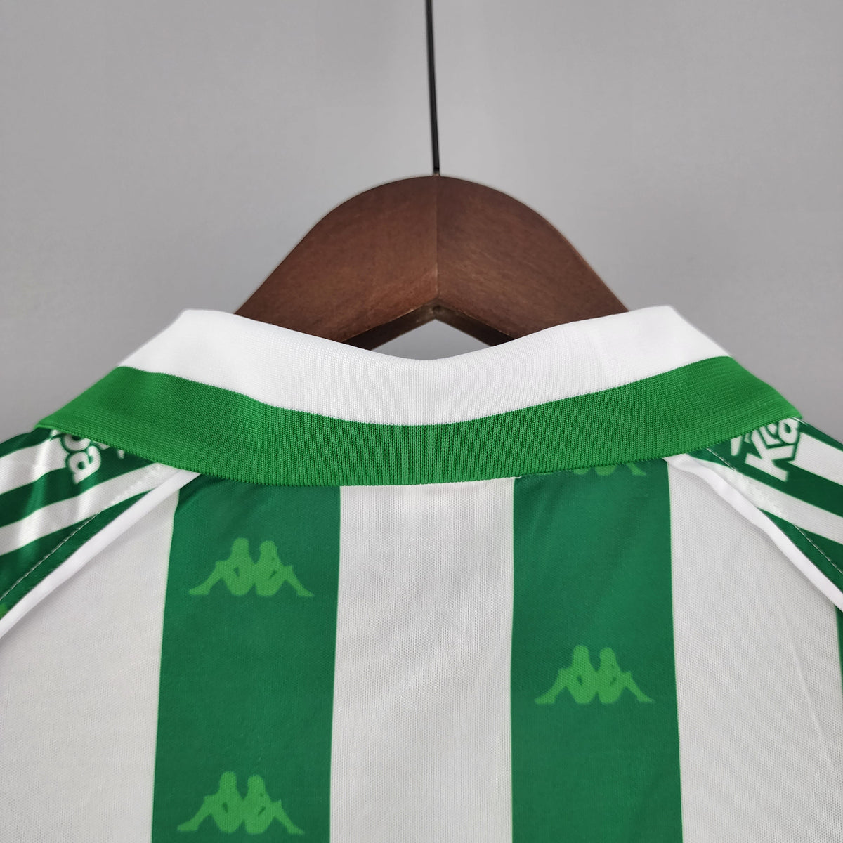 Real Betis 1995-97 Home Retro Jersey – Kappa Green White Stripe Jacquard Kit | Alfonso Finidi KELIA Era
