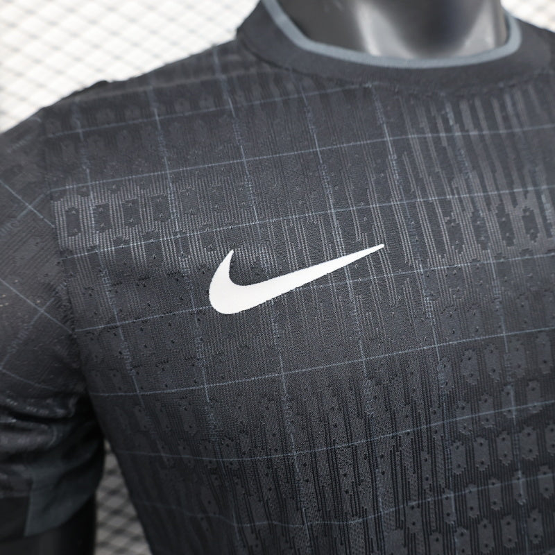 2025/26 Tottenham Hotspur Away Player Version Jersey - All-Black Body - Black-on-Black Tonal Grid Diamond Check Texture - White Nike Swoosh - White Spurs Cockerel Crest
