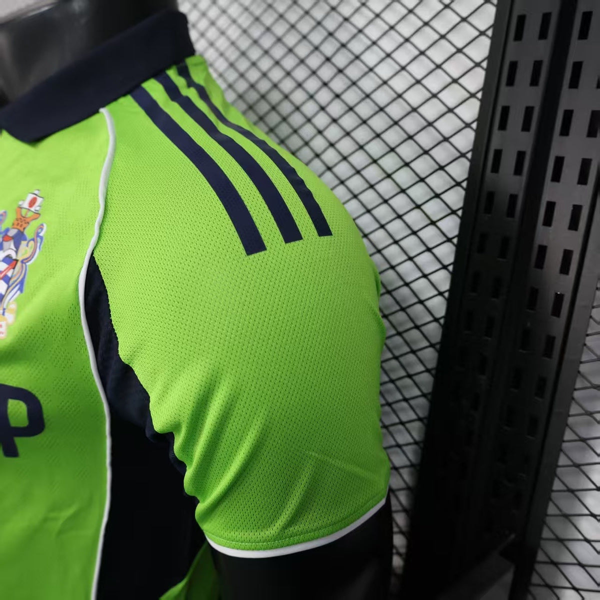 2025-26 Fulham Second Away Player Version Jersey - Men's