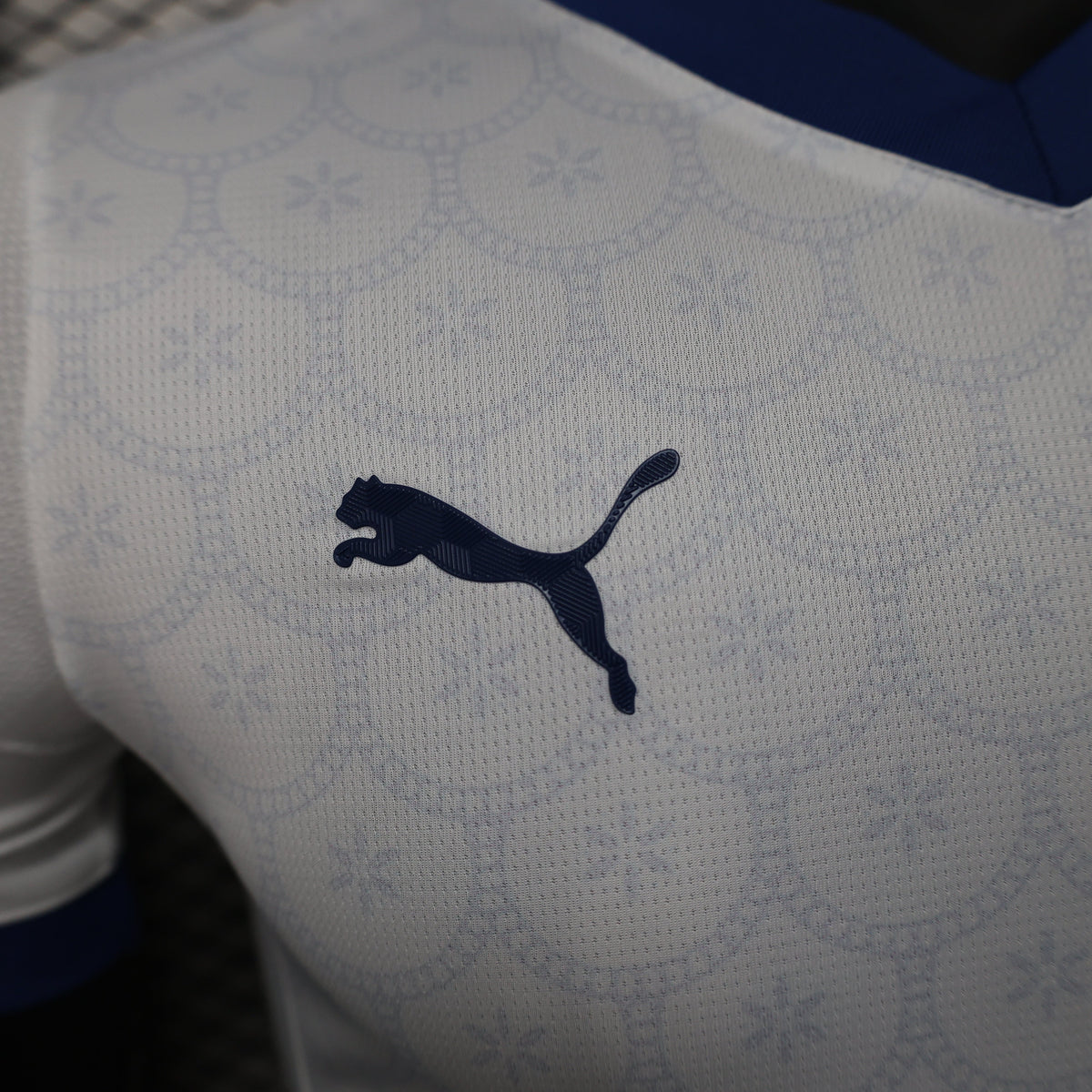 2025/26 Bahia Home Player Version Jersey -  White Body - Dark Navy Blue V-Neck Collar & Sleeve Cuffs - Black Puma Logo - Bahia Crest Three Gold Stars - Clean Chest