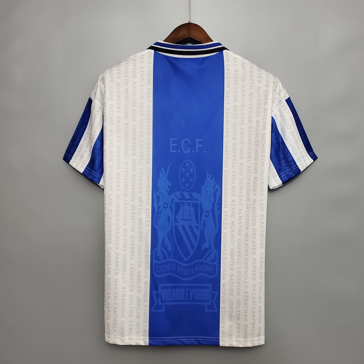 Manchester United 1994-96 Away Retro Jersey – Umbro Blue White Stripe Player Names Kit | Cantona Beckham Sharp Era