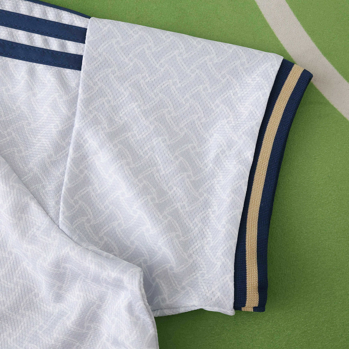 Italy National Team Away Jersey 2026 FIFA World Cup – Adidas Originals Retro Fan Version | Azzurri White Kit